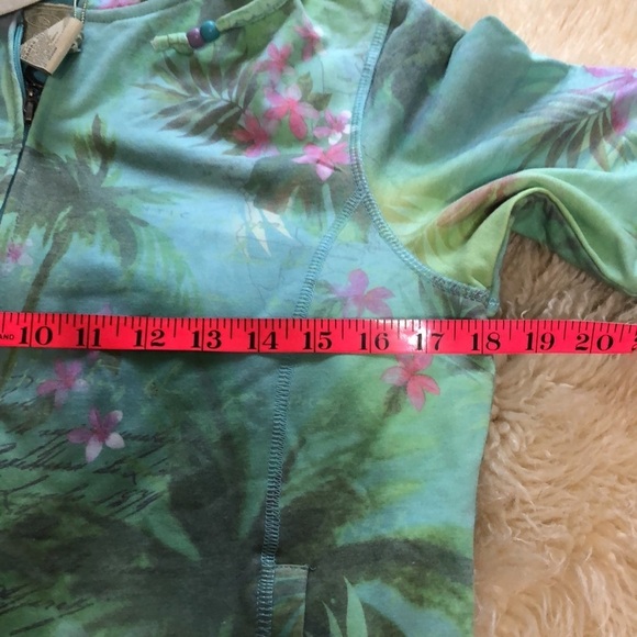 Short sleeve zip up hoodie in a tropical print size M - Picture 7 of 8